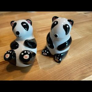Panda bear salt and pepper shakers